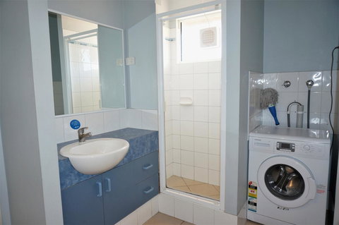 Osprey Holiday Village Unit 122 2 Bedroom - Tourism Noosa 7