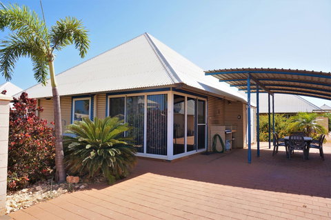 Osprey Holiday Village Unit 122 2 Bedroom - Tourism Noosa 12