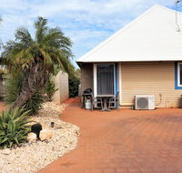 Osprey Holiday Village Unit 213/1 Bedroom - Spa bath king size bed perfect for any couple - Tourism Noosa