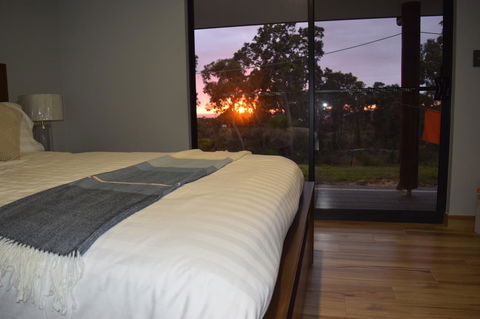 Eagle Bay House - Tourism Noosa 9