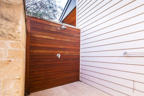 Arthouse - Tourism Noosa 10