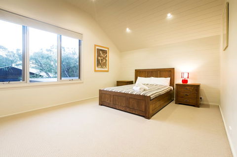 Arthouse - Tourism Noosa 16