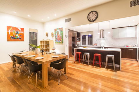 Arthouse - Tourism Noosa 23