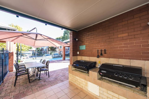 Subiaco Village - 34 - Tourism Noosa 16