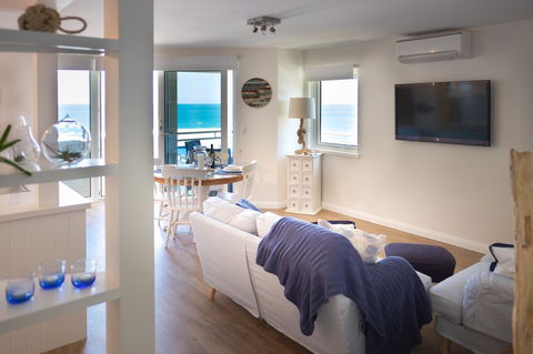 Cottesloe Blue Apartment - Executive Escapes - Tourism Noosa 4