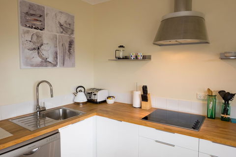 Cottesloe Sea Bliss Apartment - Tourism Noosa 9