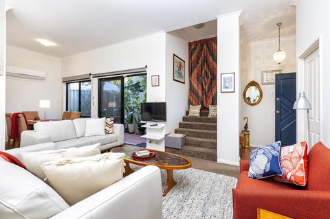 Como Executive Apartment - Tourism Noosa 9