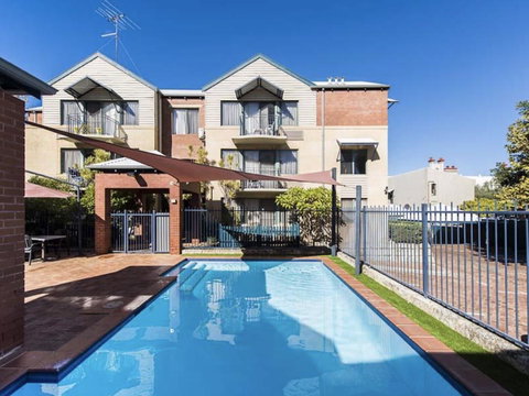 Subiaco Village 18 - Tourism Noosa 21