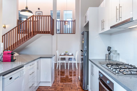 Lotus Perth Retreat - Tourism Noosa 3