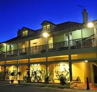 Clifton Motel  Grittleton Lodge - Tourism Noosa