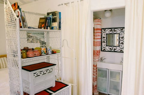 Garden Studio In Cottesloe - Tourism Noosa 5
