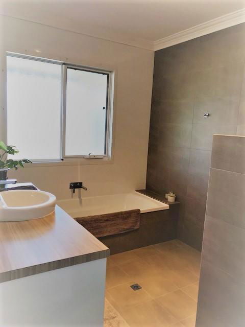 The Mains Guest House 2 Bedroom Farm Stay - Tourism Noosa 10