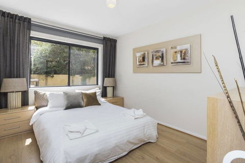 Gorgeous 26 1 Bed Designer Fitout Perfect Location - Tourism Noosa 39