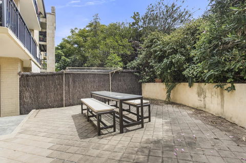 Gorgeous 26 1 Bed Designer Fitout Perfect Location - Tourism Noosa 21