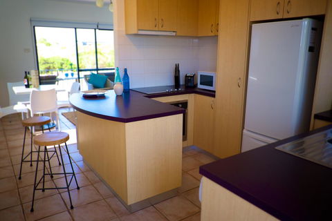 Cottesloe Marine Apartment - Executive Escapes - Tourism Noosa 11