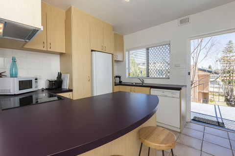 Cottesloe Marine Apartment - Executive Escapes - Tourism Noosa 9