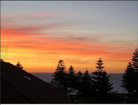 Cottesloe Marine Apartment - Executive Escapes - Tourism Noosa 1