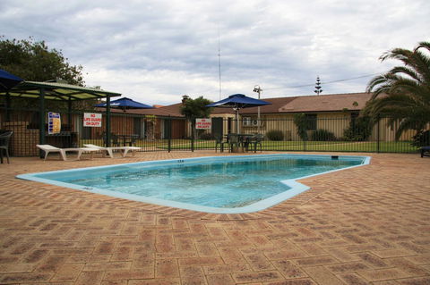 Cervantes Pinnacles Motel - Tourism Noosa 1