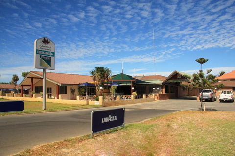 Cervantes Pinnacles Motel - Tourism Noosa 0