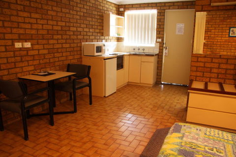 Cervantes Pinnacles Motel - Tourism Noosa 14