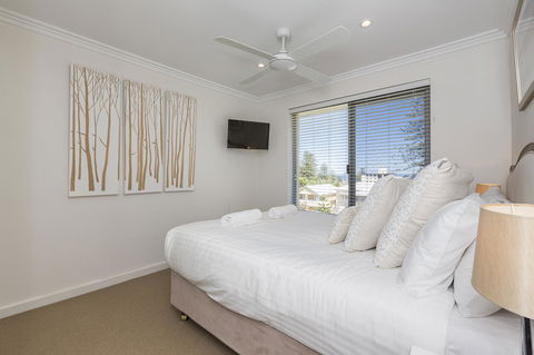 Cottesloe Beach Pines Apartment - Tourism Noosa 6