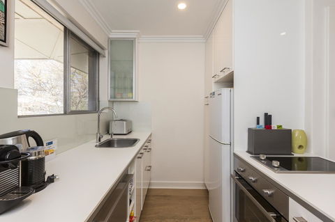 Cottesloe Beach Pines Apartment - Tourism Noosa 2