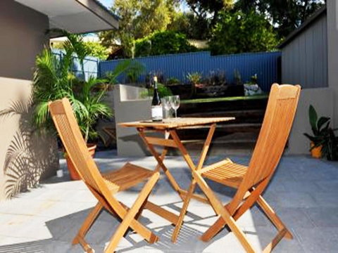 Waikiki Beach Bed And Breakfast - Tourism Noosa 12