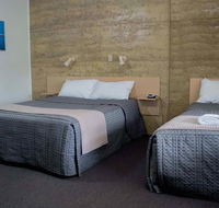 Hopetoun Motel  Chalet Village - Tourism Noosa