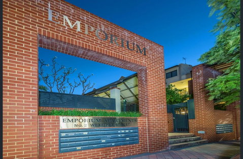 Subiaco Emporium Apartment - Tourism Noosa 5
