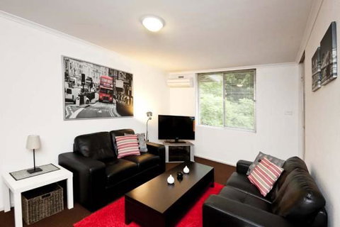Cunningham Terrace 8 - Tourism Noosa 6