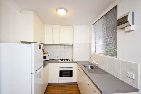 Cunningham Terrace 8 - Tourism Noosa 3