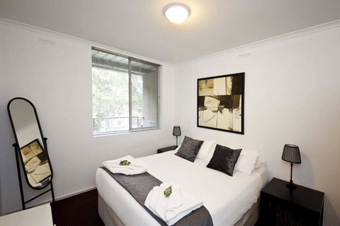Cunningham Terrace 8 - Tourism Noosa 1