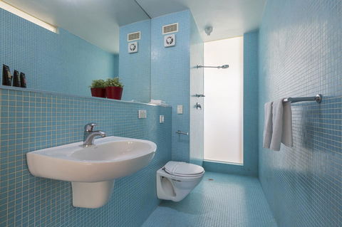 Cottesloe Tree Top Studio - Executive Escapes - Tourism Noosa 12