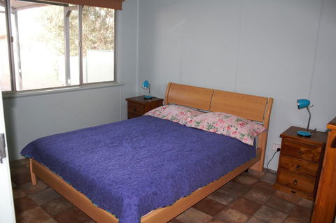 Kestrel Chalets - Tourism Noosa 19