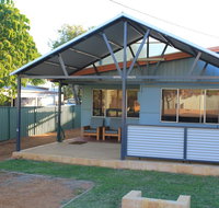 Kestrel Chalets - Tourism Noosa