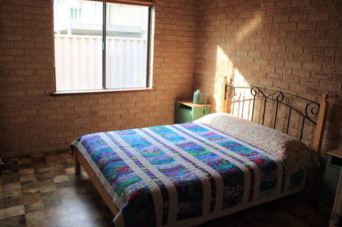Kestrel Chalets - Tourism Noosa 12