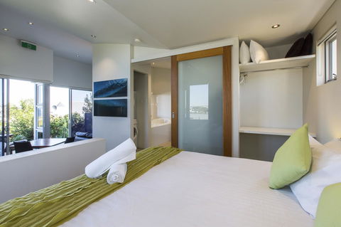 Aquatic Visions - Tourism Noosa 2