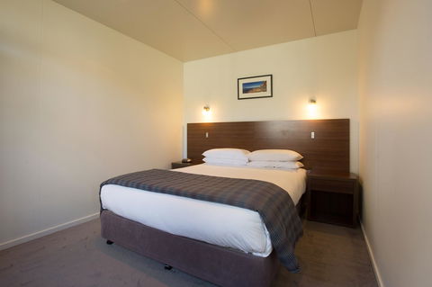 Swansea Beach Chalets - Tourism Noosa 7