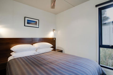 Swansea Beach Chalets - Tourism Noosa 19