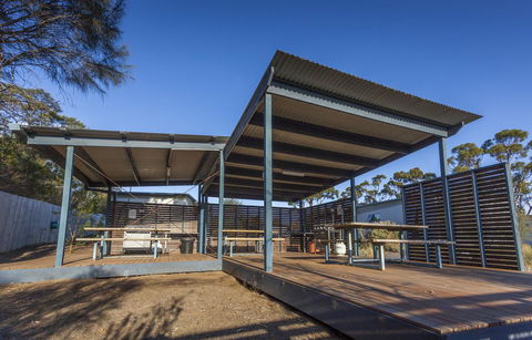 Swansea Beach Chalets - Tourism Noosa 33