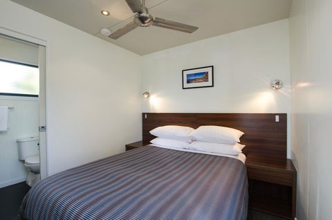 Swansea Beach Chalets - Tourism Noosa 20