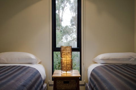 Swansea Beach Chalets - Tourism Noosa 11