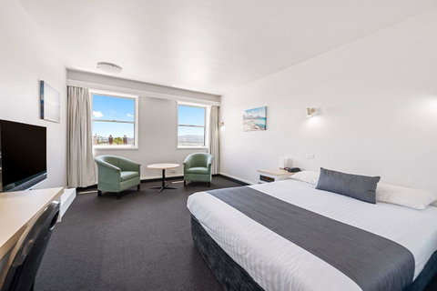 Coach House Launceston - Tourism Noosa 5