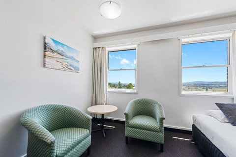 Coach House Launceston - Tourism Noosa 18