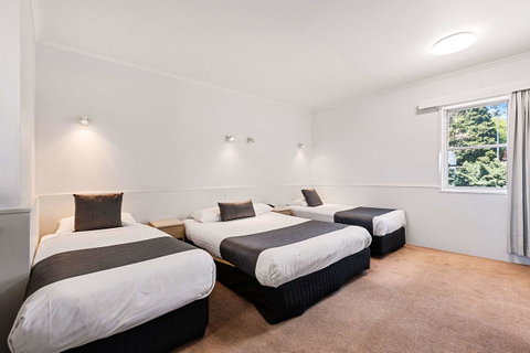 Coach House Launceston - Tourism Noosa 14