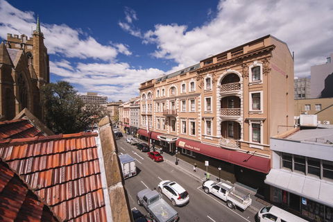 Hadley\'s Orient Hotel - Tourism Noosa 34