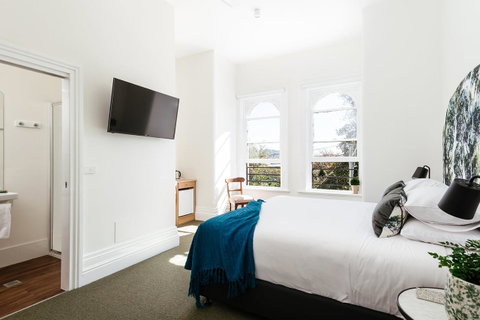 The Florance - Tourism Noosa 17