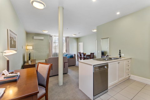 Launceston Central Apartment Hotel Official - Tourism Noosa 15