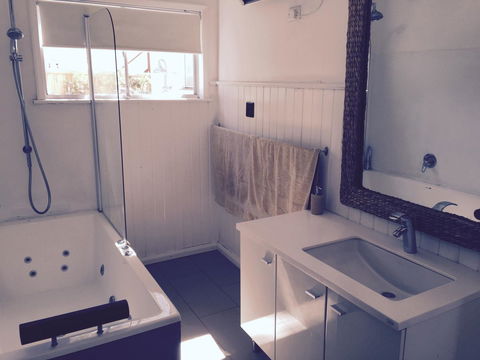 The Ultimate Beach House - Tourism Noosa 22
