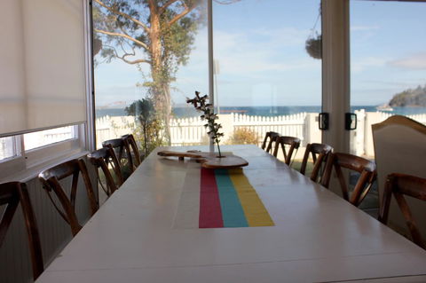 The Ultimate Beach House - Tourism Noosa 24